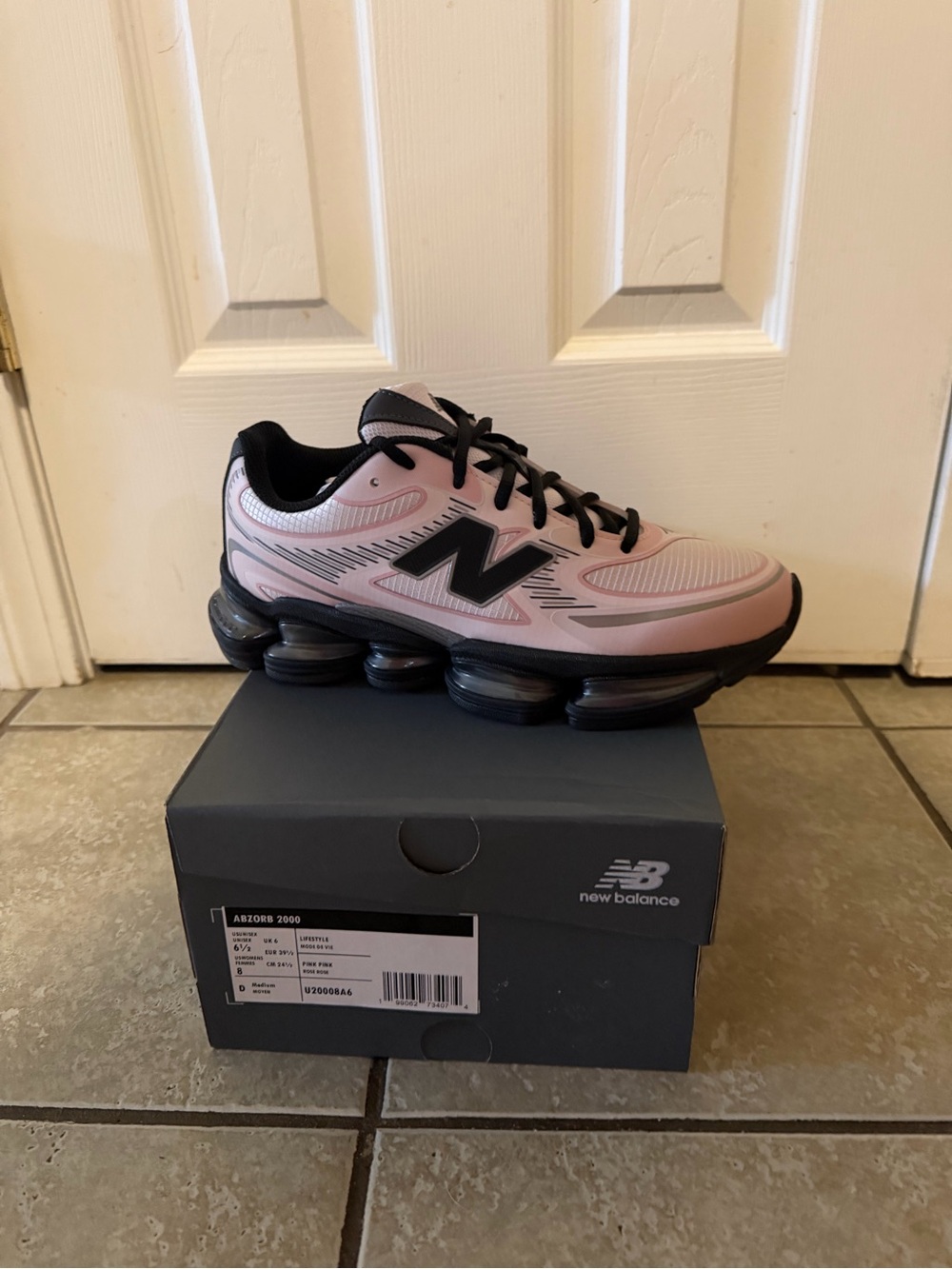 New Balance Abzorn 2000 Women’s Pink and Black Athletic Sneakers